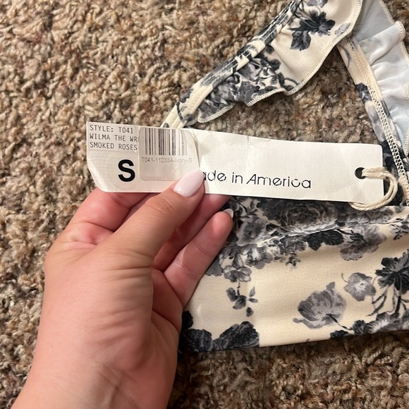 Boys + Arrows Wilma the Wreck Top in Smoked‎ Roses - Picture 4 of 7